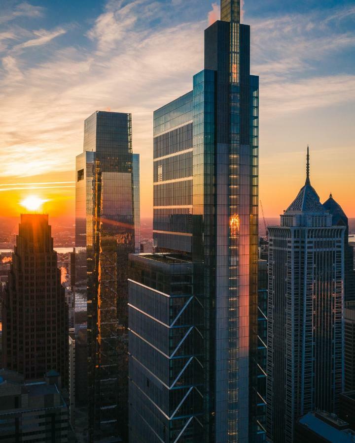 Four Seasons At Comcast Center 5* Philadelphia